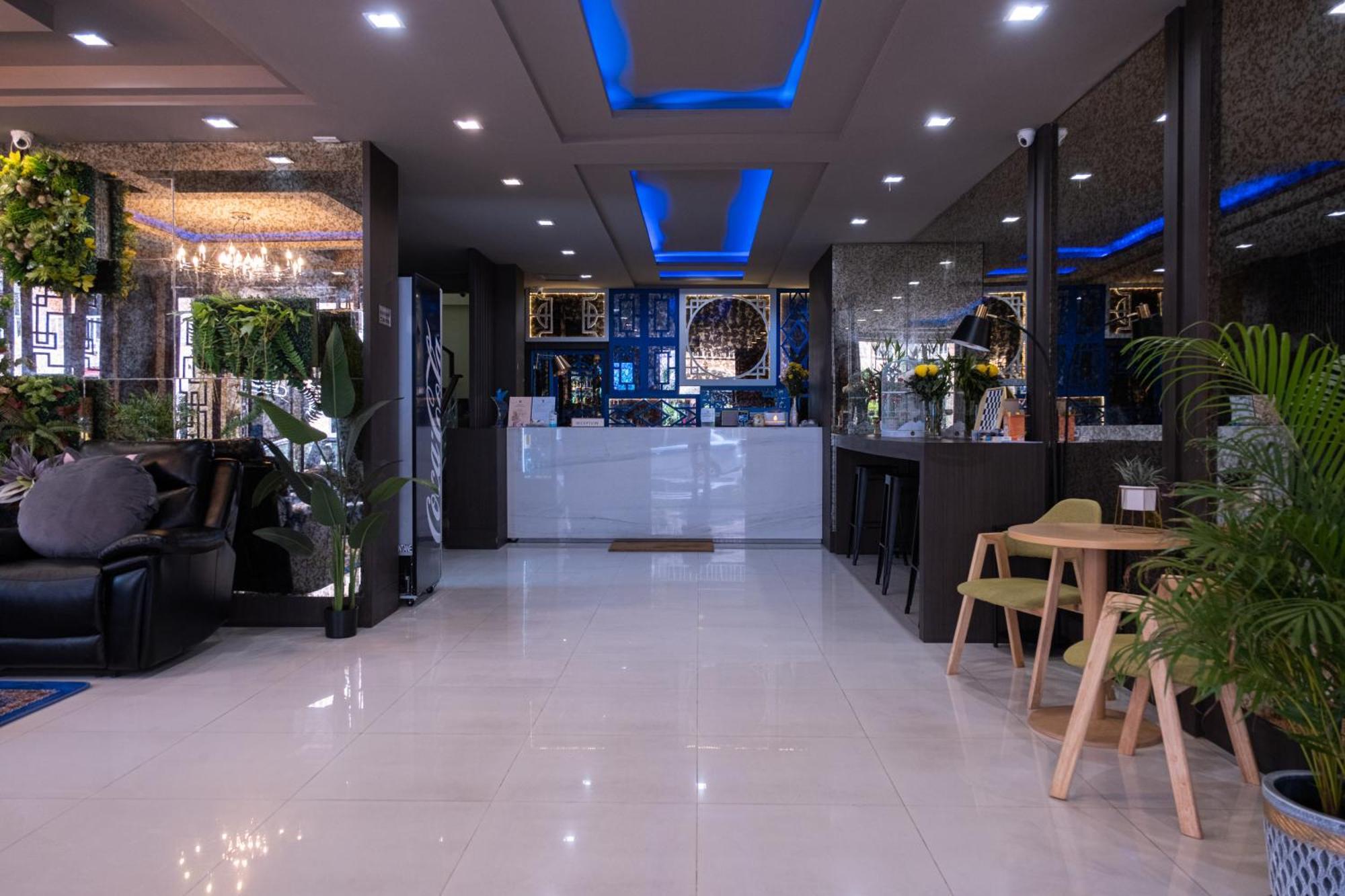 Grand Orlov Apart Hotel Patong Extérieur photo