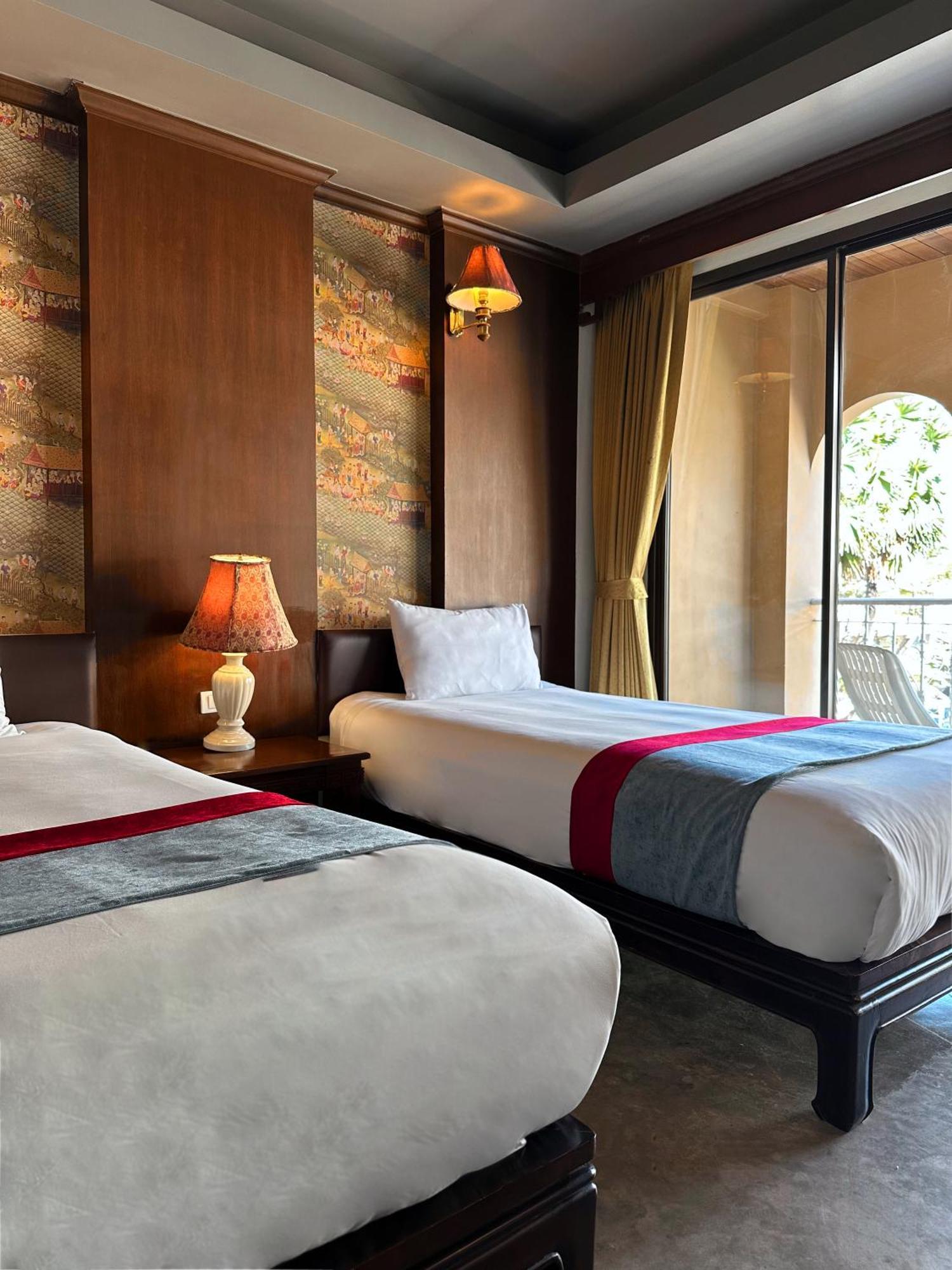 Grand Orlov Apart Hotel Patong Extérieur photo