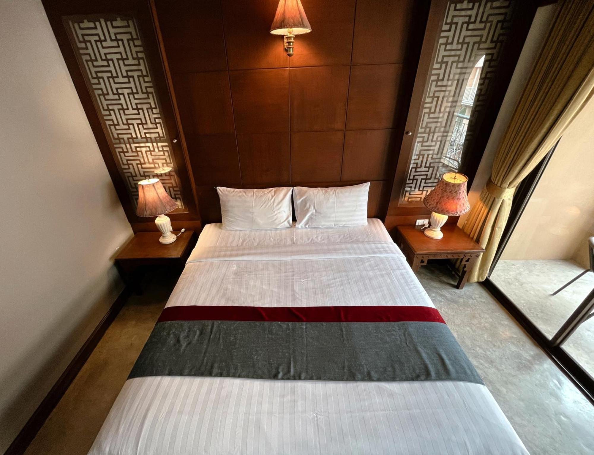 Grand Orlov Apart Hotel Patong Extérieur photo