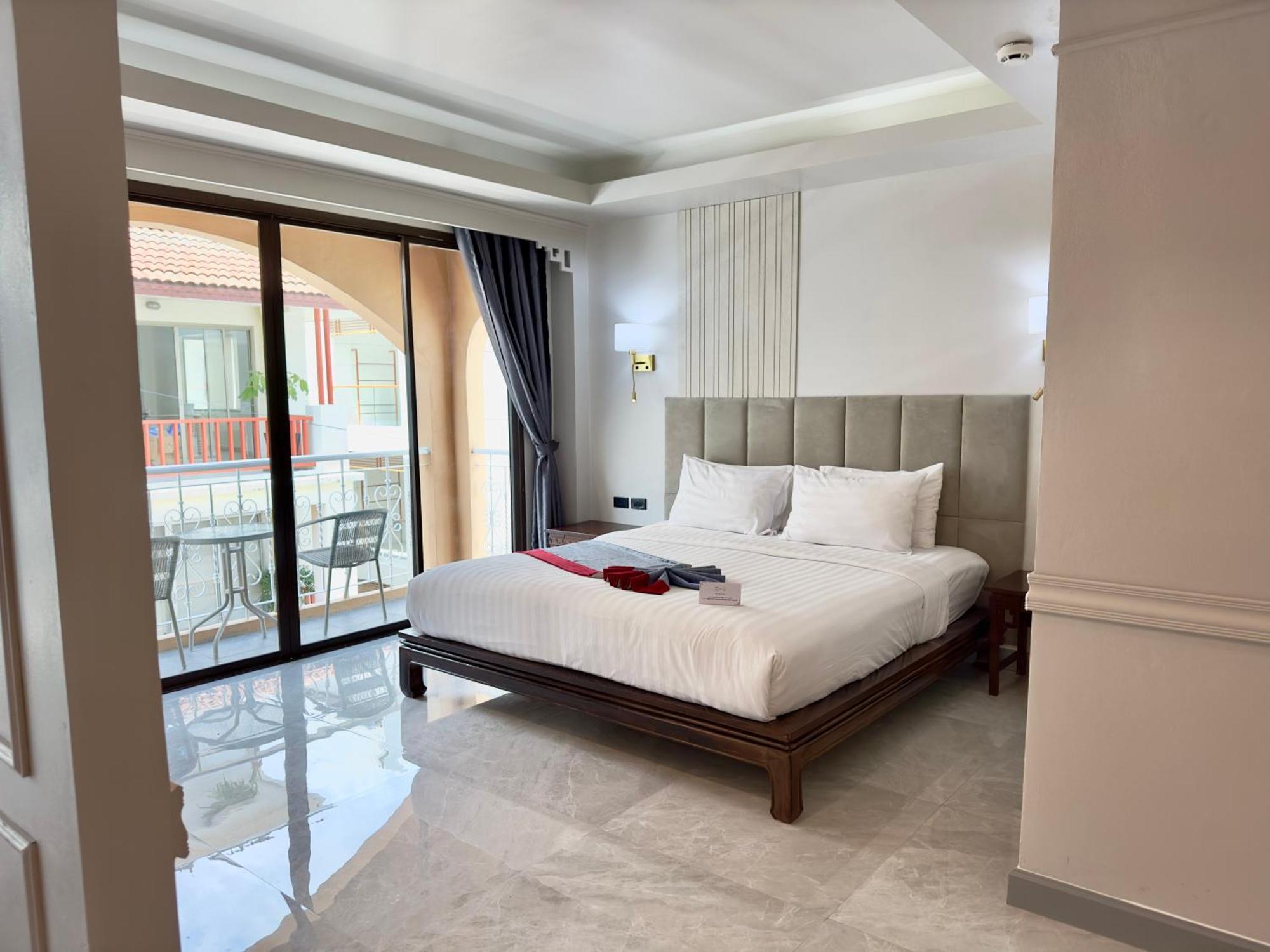Grand Orlov Apart Hotel Patong Extérieur photo